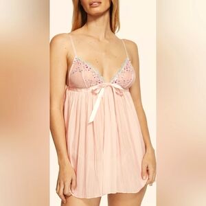 NWT Victoria's Secret 2 piece Cherry Blossom Babydoll, Large